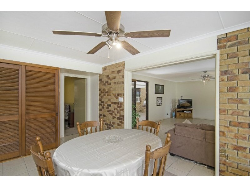 6 Issell Place, Highland Park QLD 4211