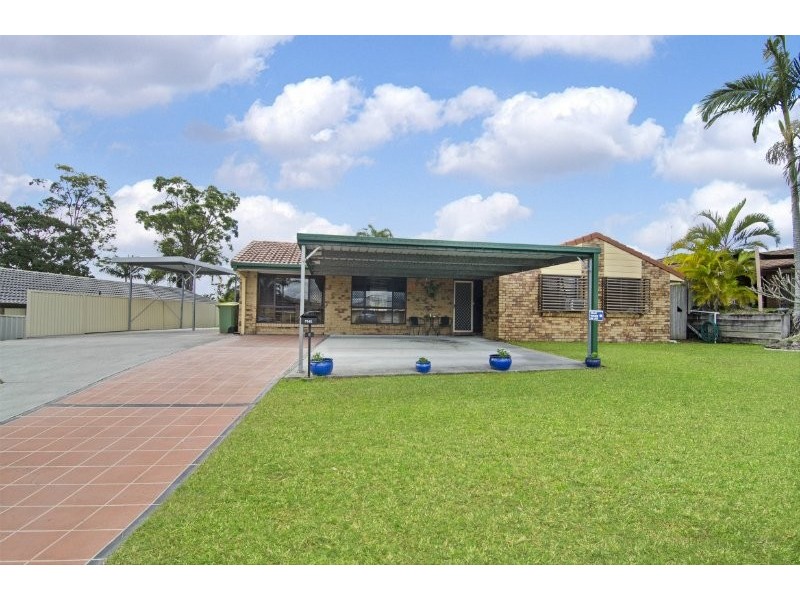 6 Issell Place, Highland Park QLD 4211