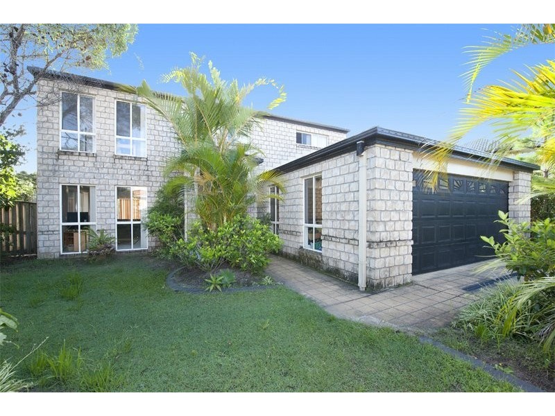 17 Fanning Crt, Pacific Pines QLD 4211