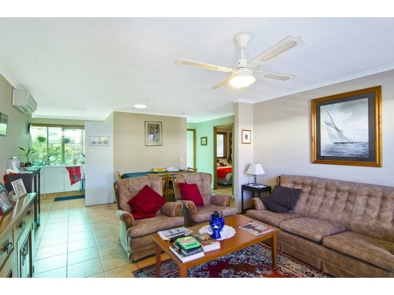 2/2 Galloway Drive, Ashmore QLD 4214