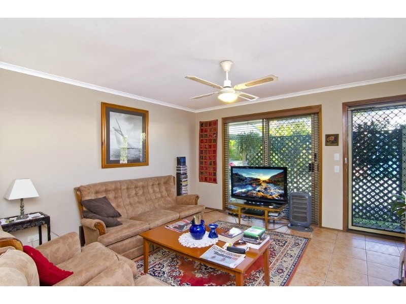 2/2 Galloway Drive, Ashmore QLD 4214