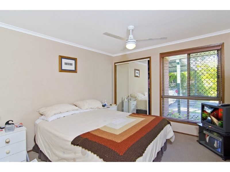2/2 Galloway Drive, Ashmore QLD 4214