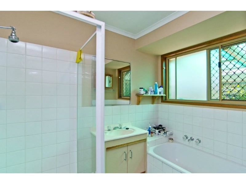 2/2 Galloway Drive, Ashmore QLD 4214