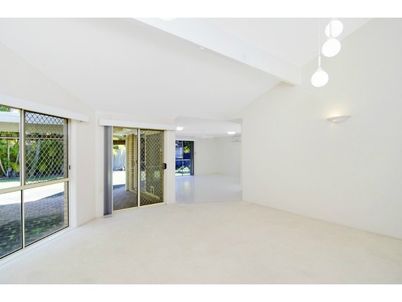 28 Medika street, Runaway Bay QLD 4216