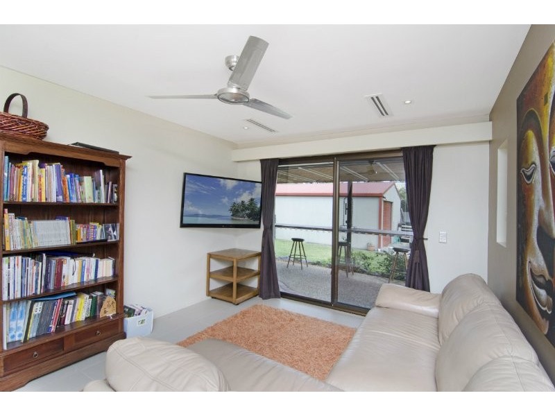 13 Ainsley Avenue, Ashmore QLD 4214