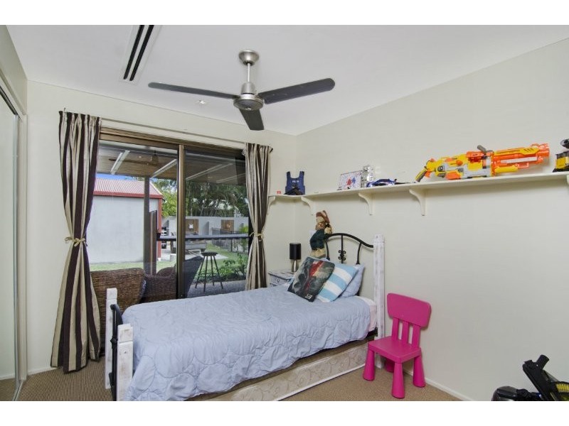 13 Ainsley Avenue, Ashmore QLD 4214