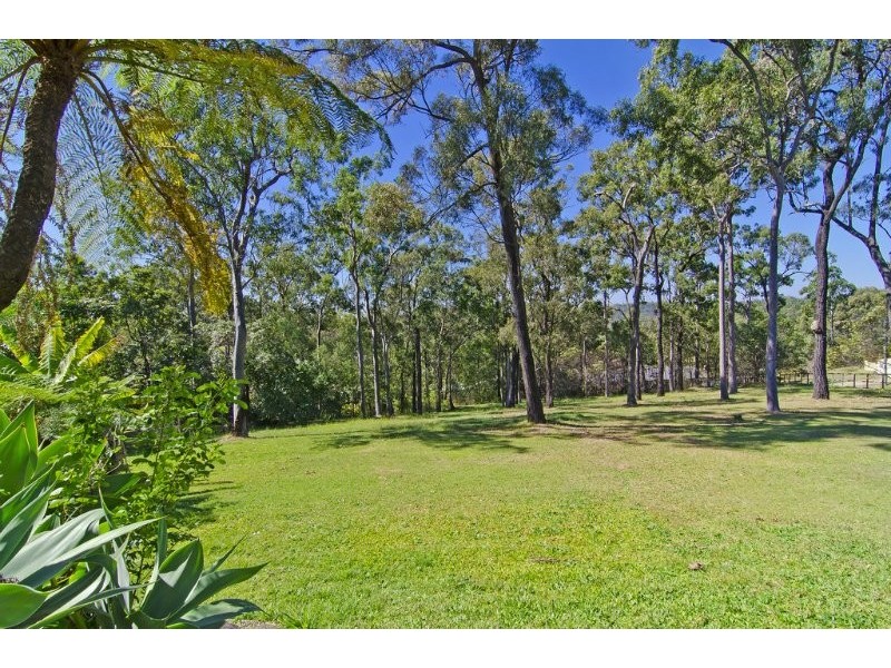 1 Crocus Way, Gaven QLD 4211