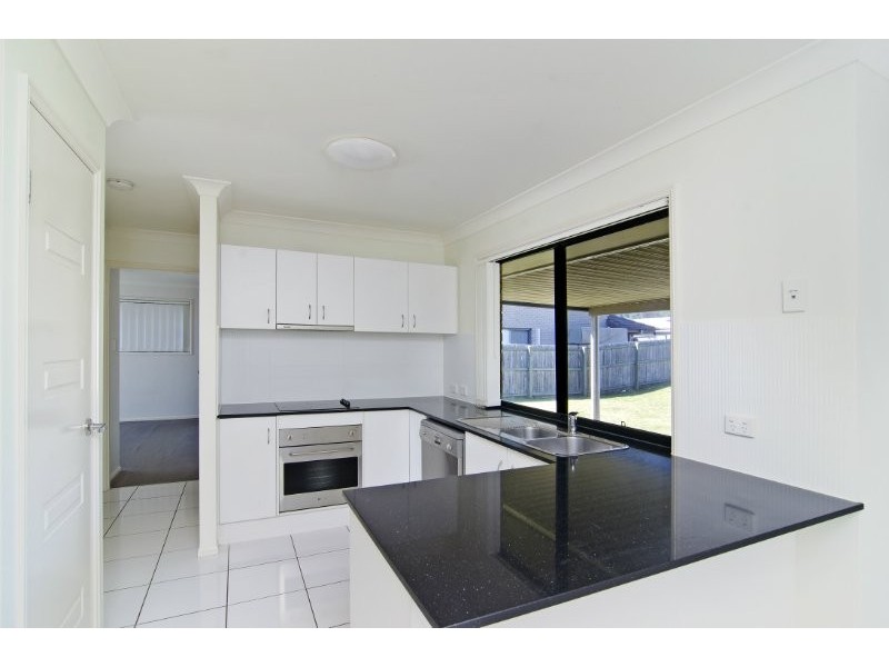40 Blossom Street, Pimpama QLD 4209