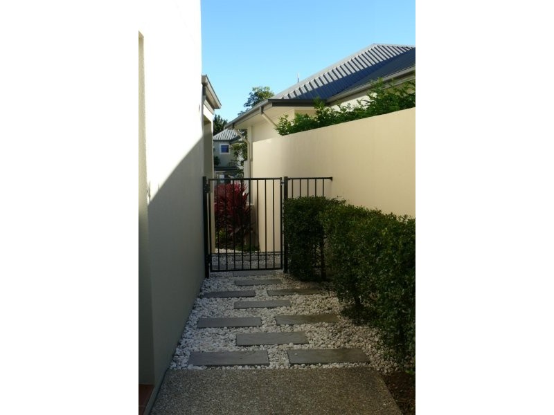 130 Easthill Drive ” The Glades”, Robina QLD 4226