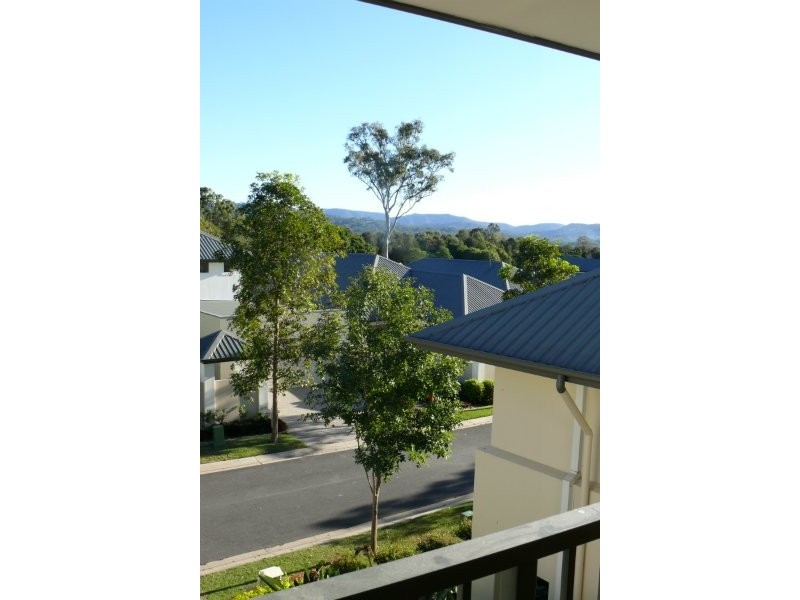 130 Easthill Drive ” The Glades”, Robina QLD 4226