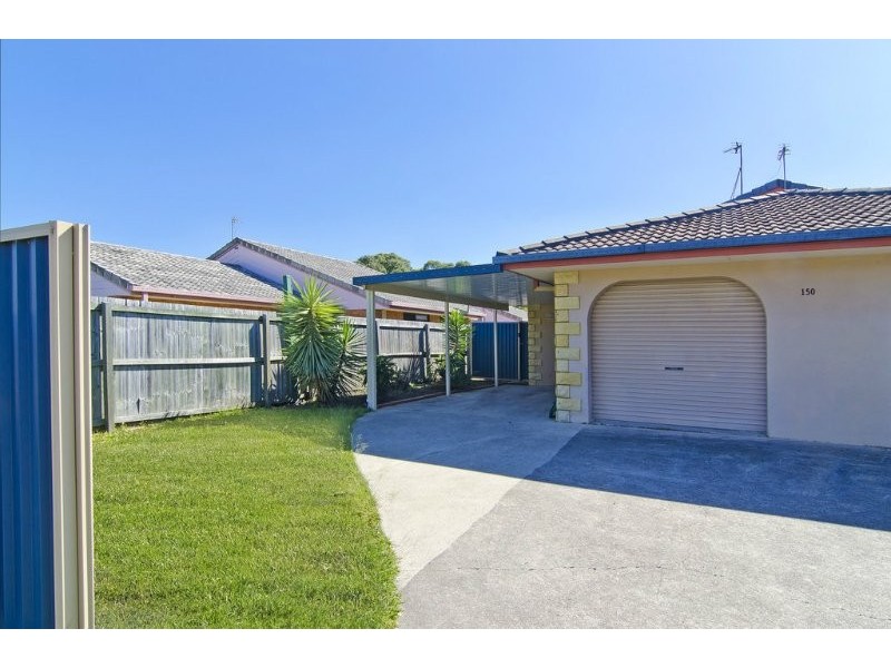 1/150 Kumbari Ave, Labrador QLD 4215