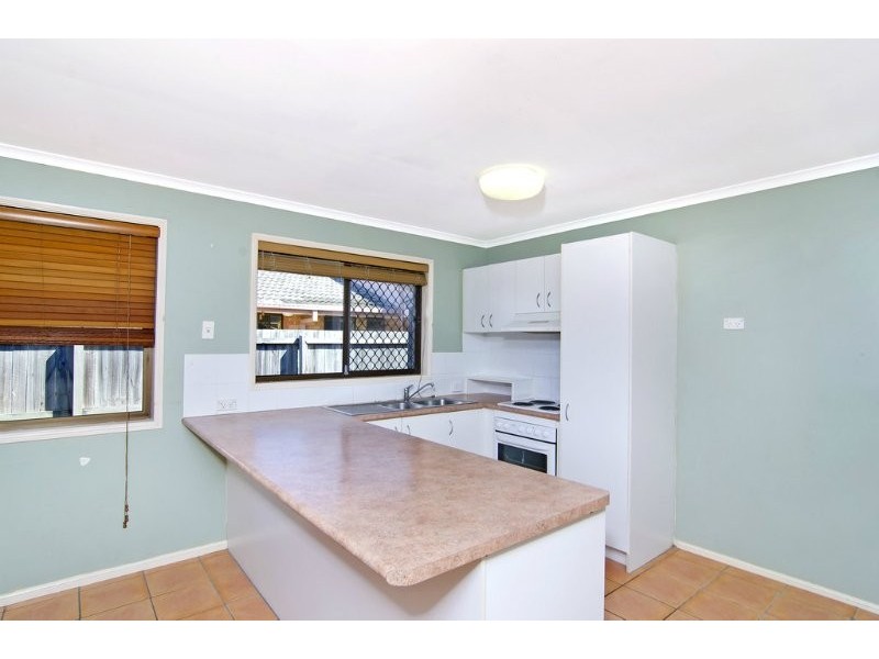 1/150 Kumbari Ave, Labrador QLD 4215