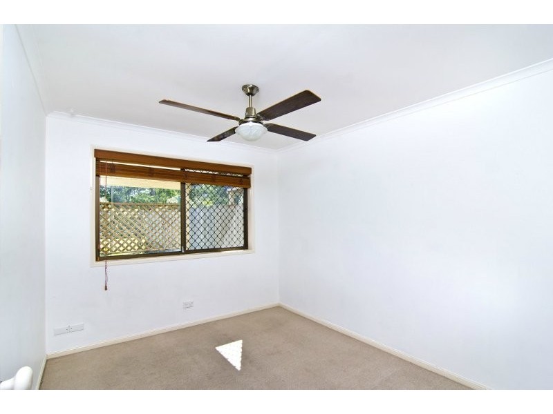 1/150 Kumbari Ave, Labrador QLD 4215
