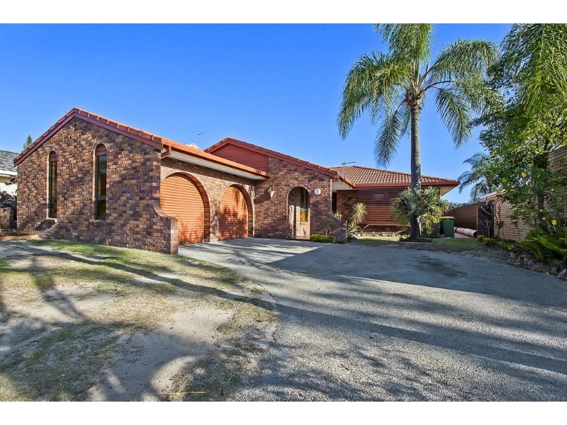72 Markeri Street, Mermaid Waters QLD 4218