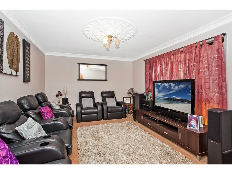 72 Markeri Street, Mermaid Waters QLD 4218