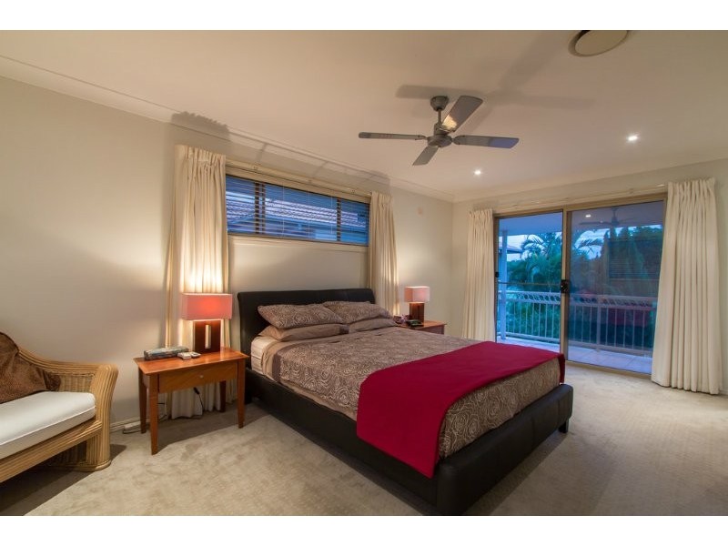 24 Meadowview Drive, Carrara QLD 4211