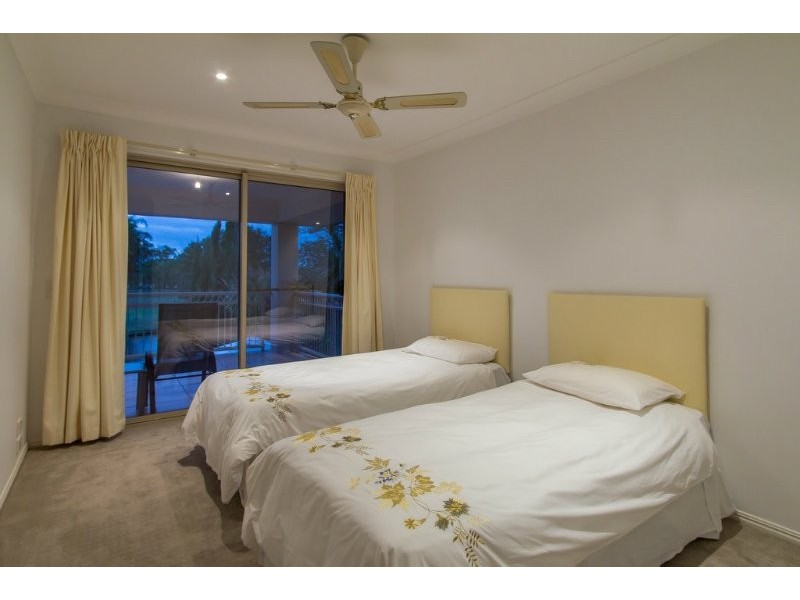 24 Meadowview Drive, Carrara QLD 4211
