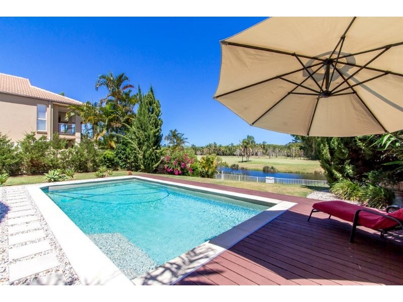 24 Meadowview Drive, Carrara QLD 4211