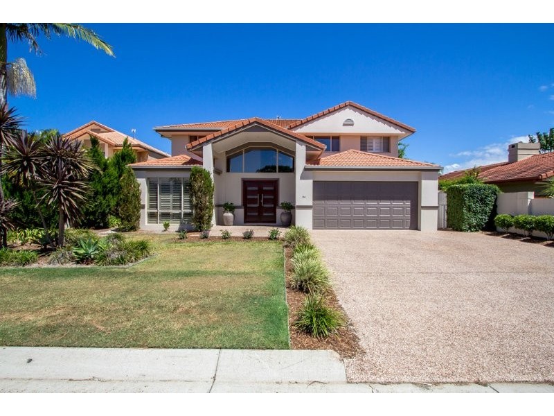 24 Meadowview Drive, Carrara QLD 4211