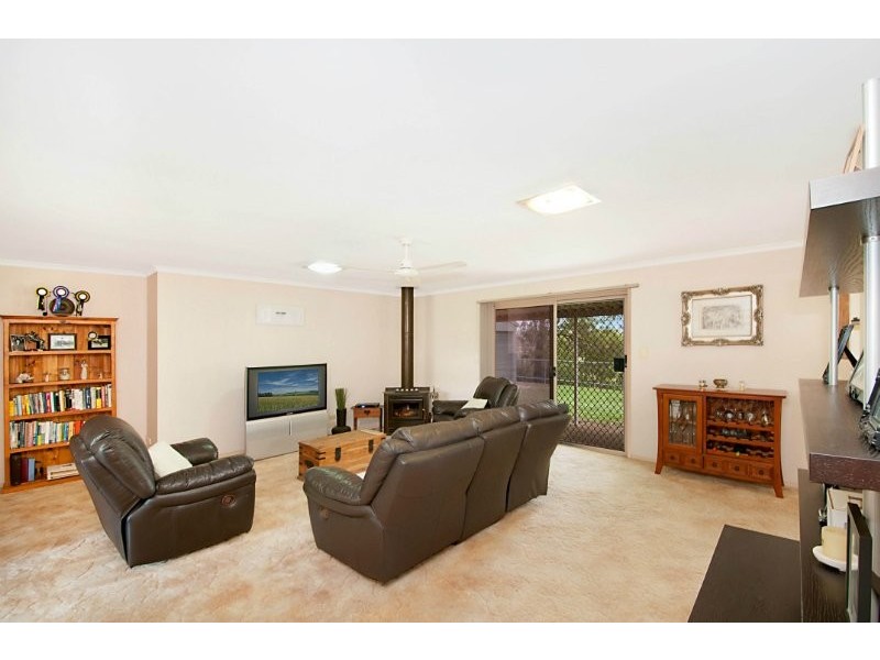 11 Baltimore Court, Carrara QLD 4211