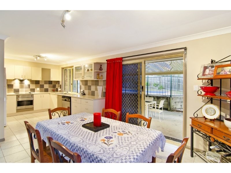 30 Paul Court, Carrara QLD 4211