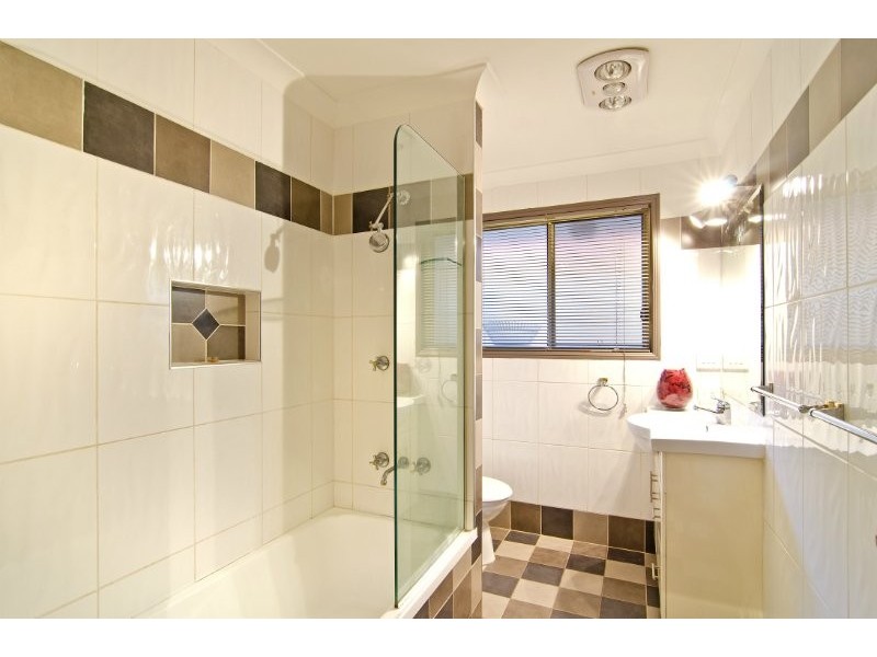 30 Paul Court, Carrara QLD 4211