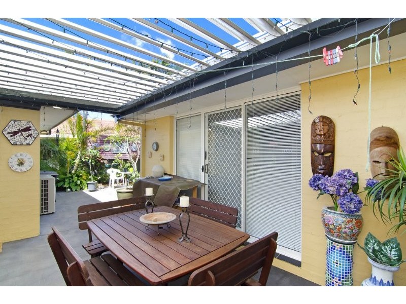 4 Putter Place, Arundel QLD 4214