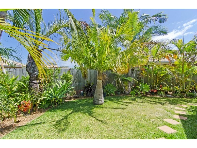 4 Putter Place, Arundel QLD 4214