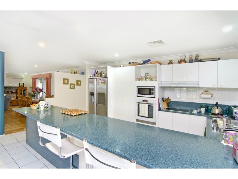 4 Putter Place, Arundel QLD 4214