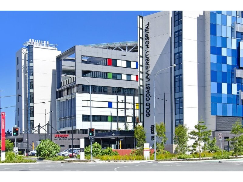 4 Putter Place, Arundel QLD 4214