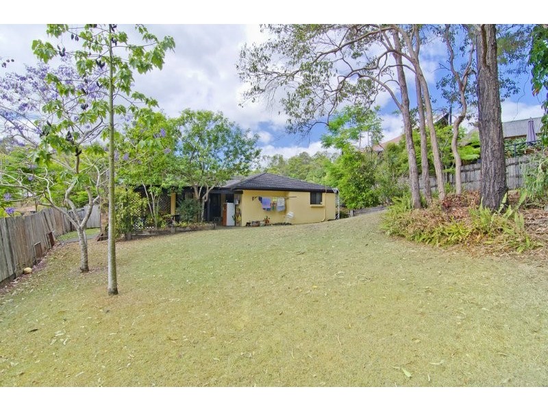 20 Minugh Court, Carrara QLD 4211