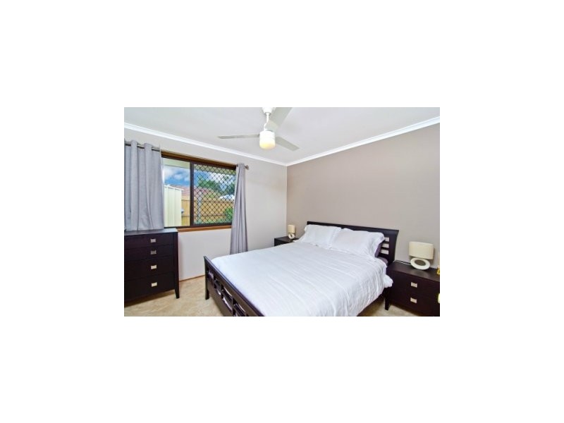 2/4 Echidna Court, Coombabah QLD 4216