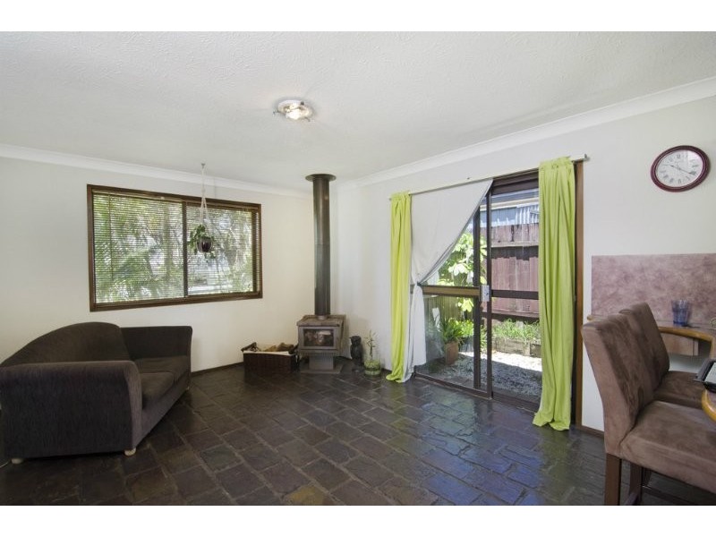 9 Kerrabee St, Nerang QLD 4211