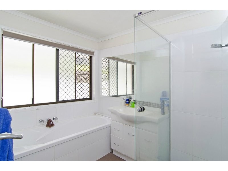 19 Kambalda Crt, Worongary QLD 4213