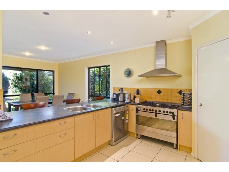 32 Hastings Cres, Carrara QLD 4211