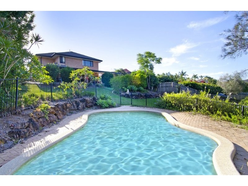 32 Hastings Cres, Carrara QLD 4211