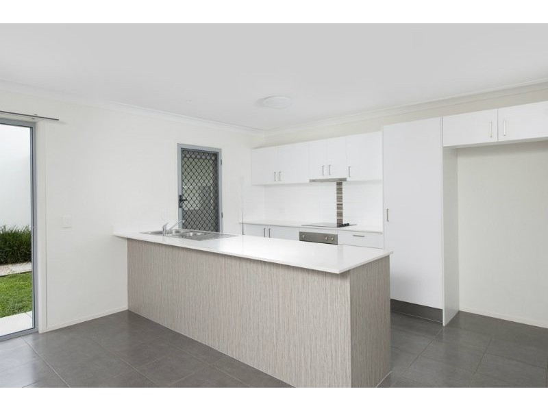 8/1 Christopher Street, Pimpama QLD 4209