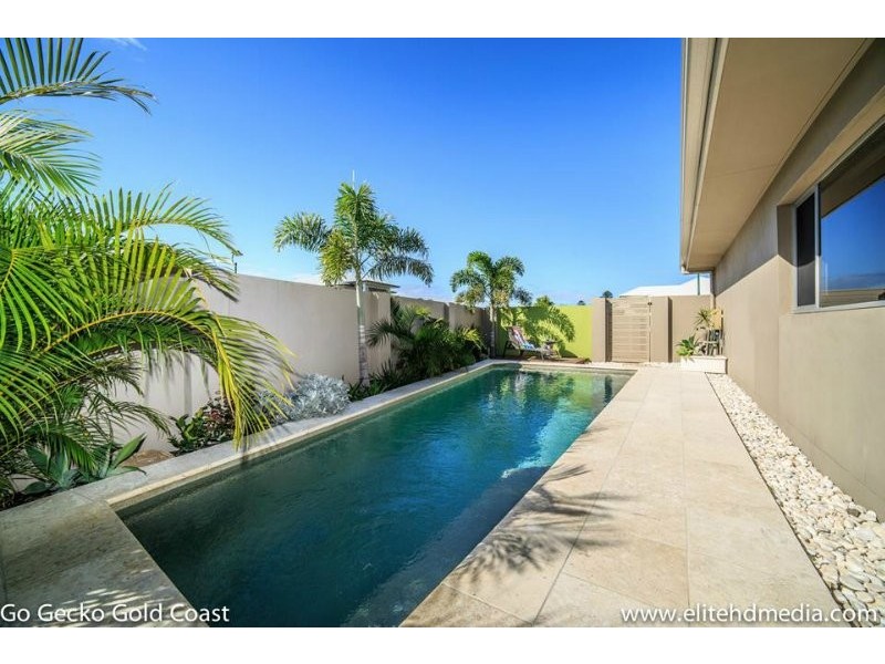 28 Iridium Drive, Hope Island QLD 4212