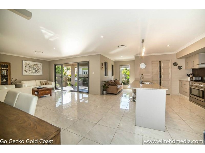 28 Iridium Drive, Hope Island QLD 4212