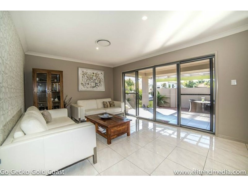 28 Iridium Drive, Hope Island QLD 4212