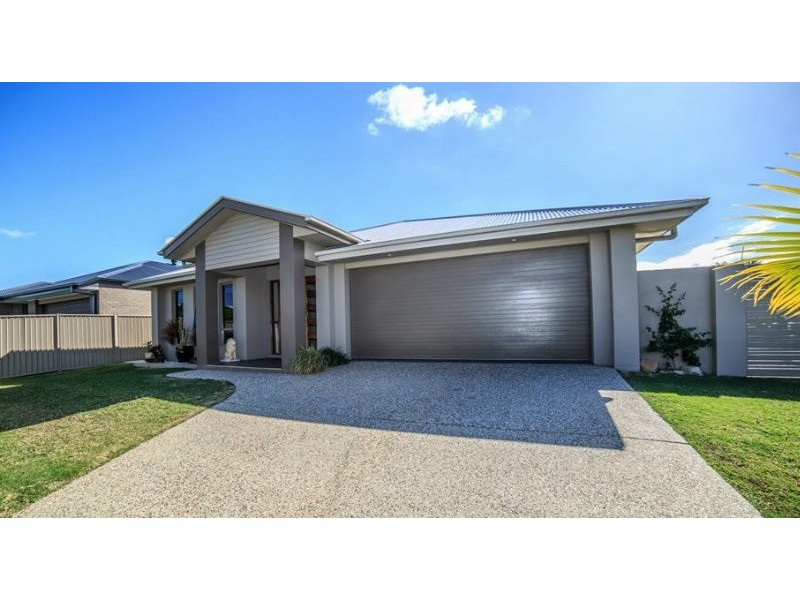28 Iridium Drive, Hope Island QLD 4212