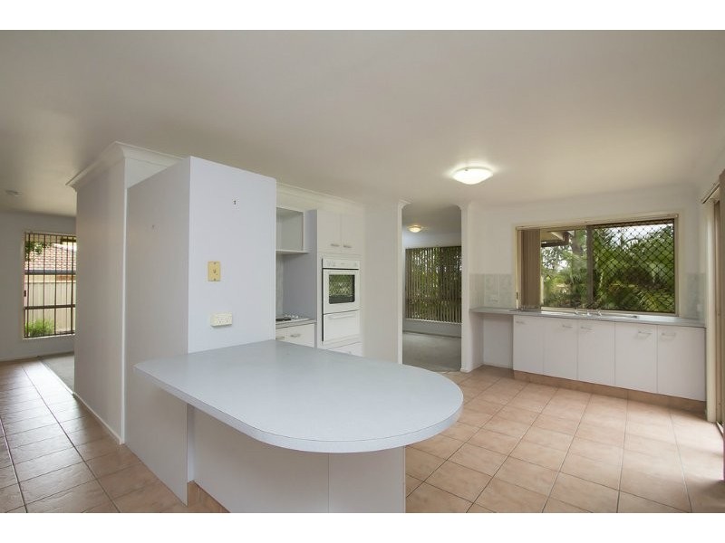3 Matheson crt, Carrara QLD 4211