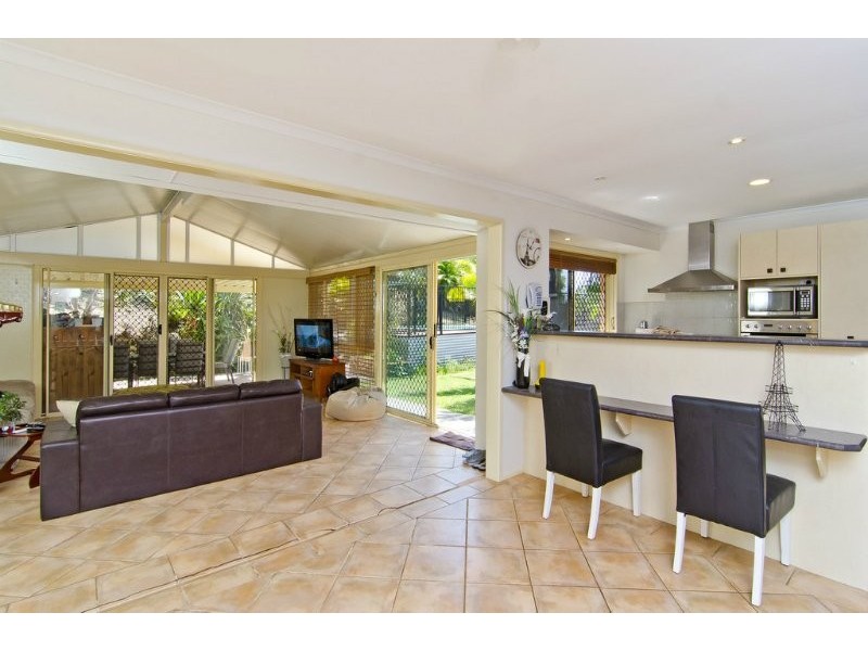 47 Renfrew Drive, Highland Park QLD 4211