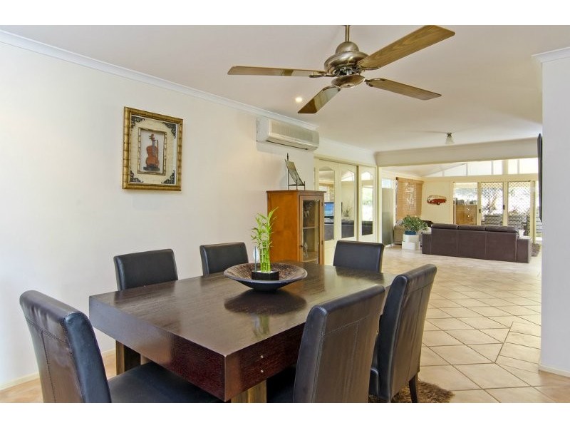 47 Renfrew Drive, Highland Park QLD 4211