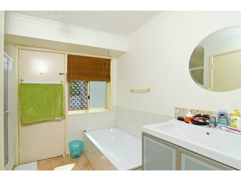 47 Renfrew Drive, Highland Park QLD 4211