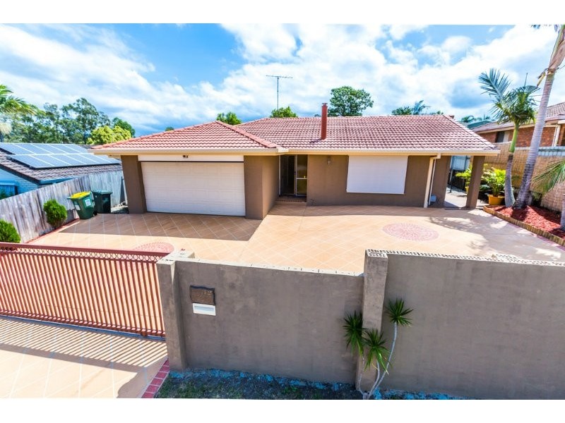 32 Pappas Way, Carrara QLD 4211