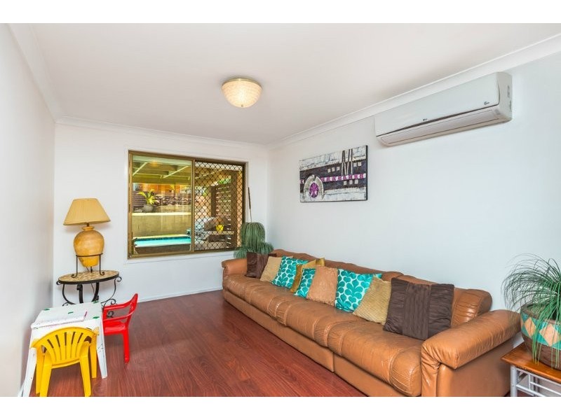 32 Pappas Way, Carrara QLD 4211