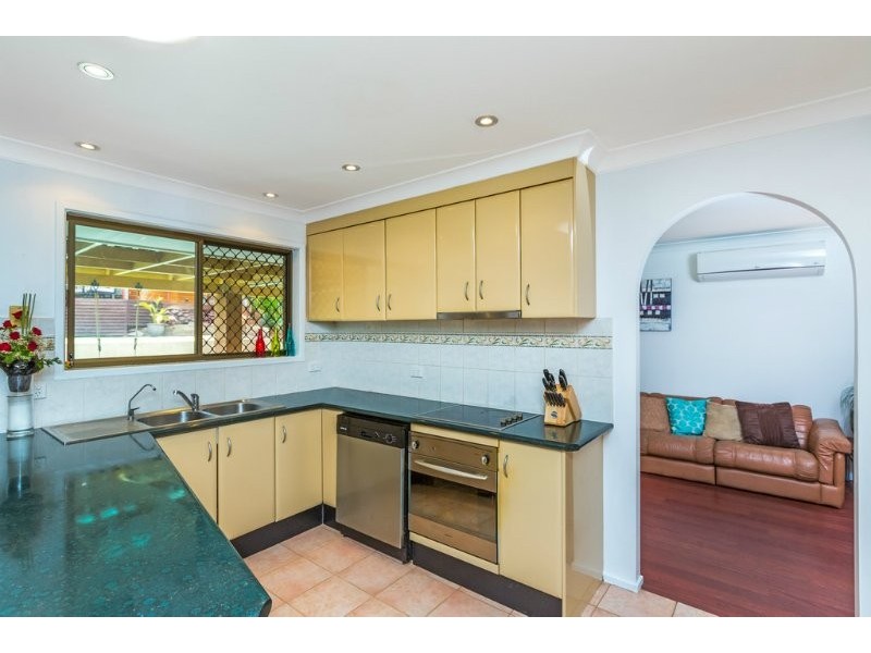 32 Pappas Way, Carrara QLD 4211