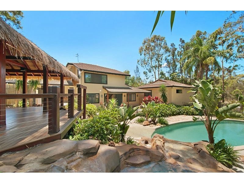 16 ALZINO PLACE, Carrara QLD 4211