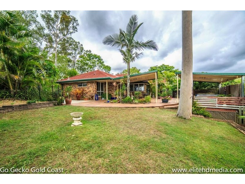 8 FORFAR COURT, Highland Park QLD 4211